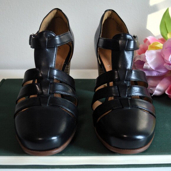 Clarks Artisan Ciera Gull Black Leather T-Strap Sandals - Picture 9 of 14